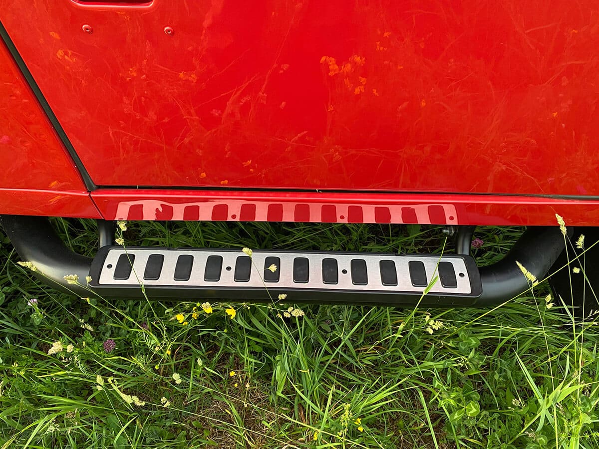 Land Rover Defender D90 Soft Top Detail