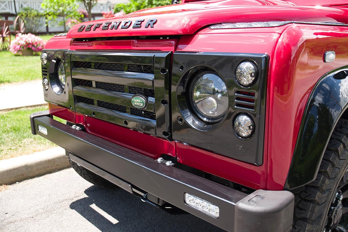 Land Rover Defender D90 Soft Top Detail