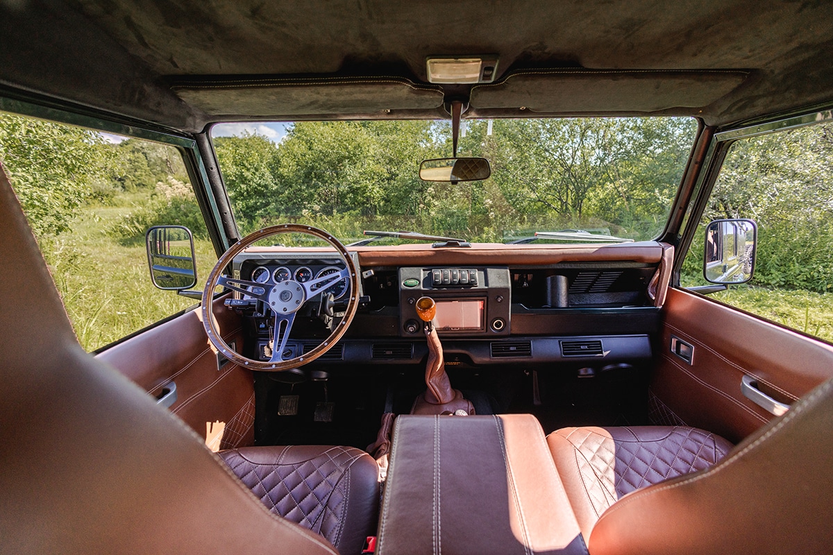 Elizabeth the Land Rover Defender D110