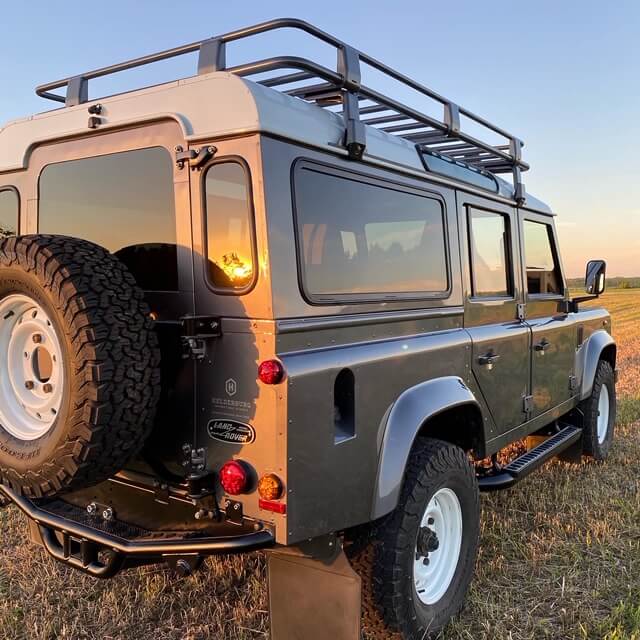 Land Rover Defender D110