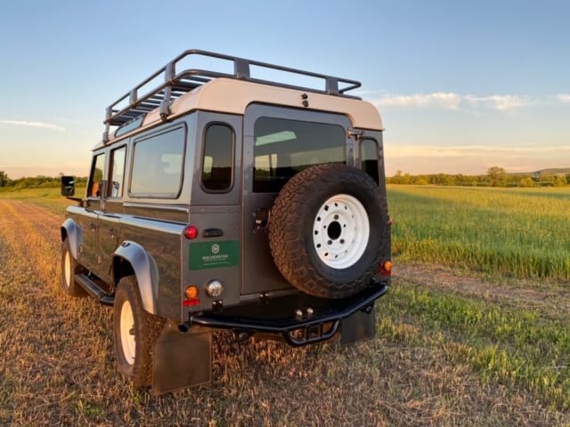 Land Rover Defender D110