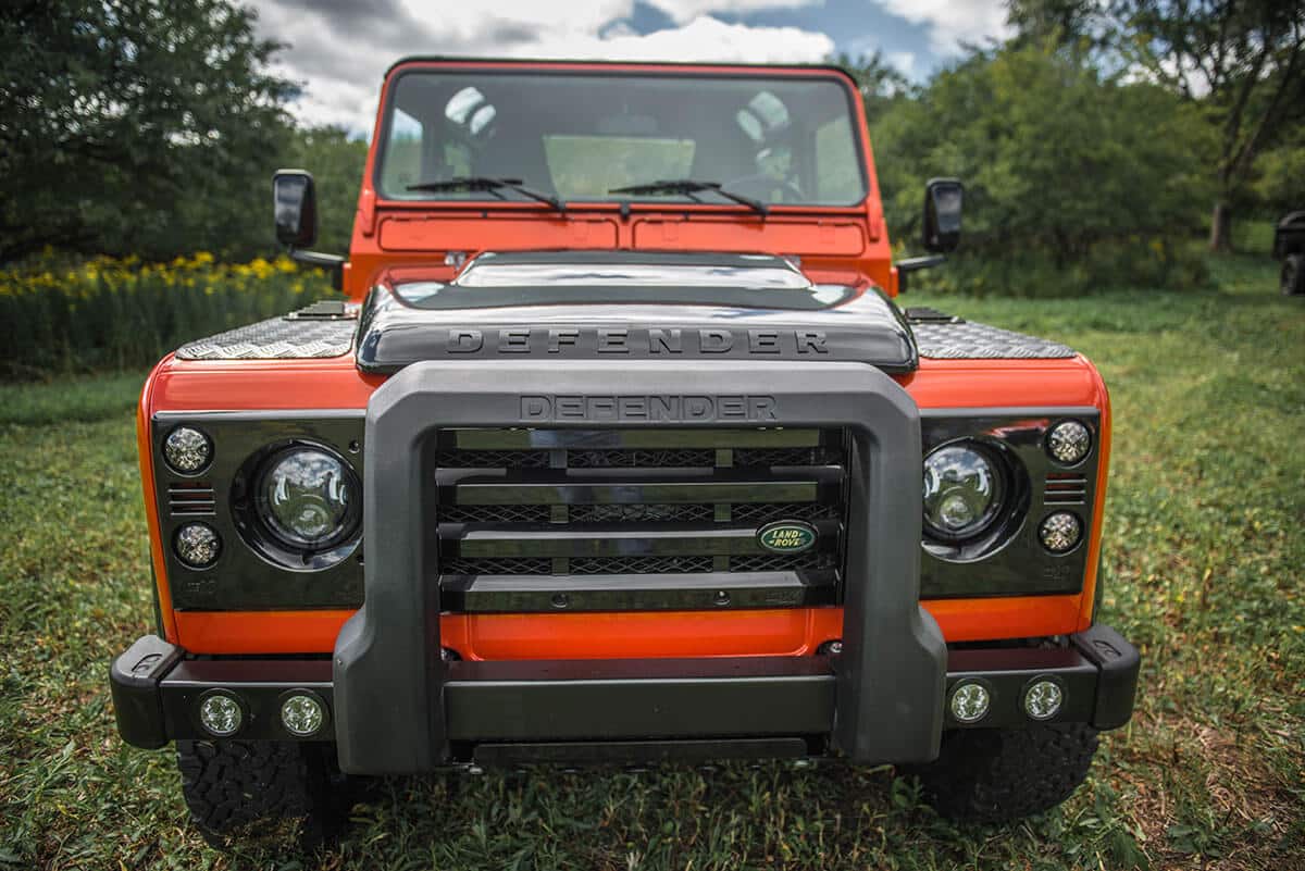 Land Rover Defender D90 Soft Top: Exterior Front View