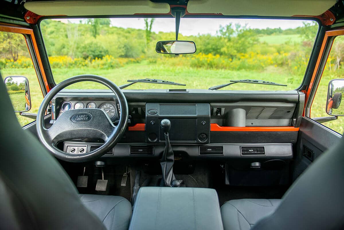 Land Rover Defender D90 Soft Top: Interior Front Cabin