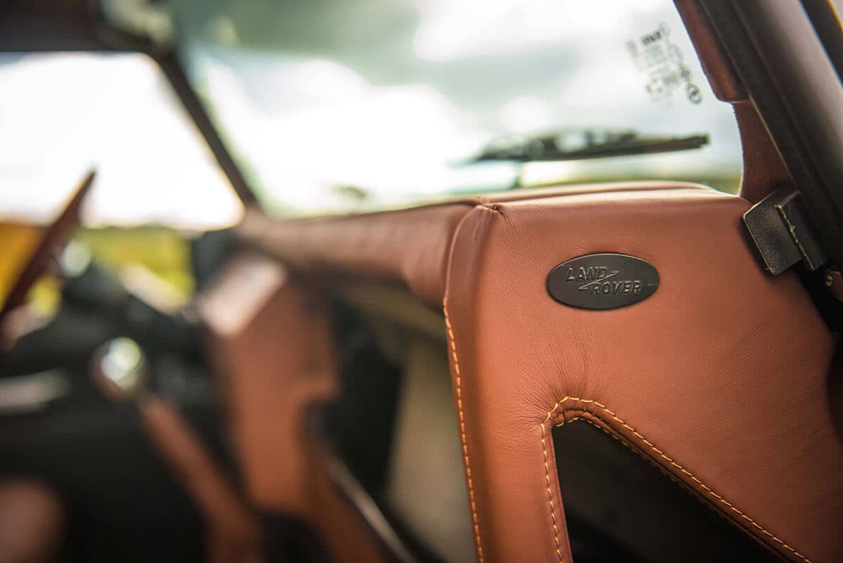 Land Rover Defender D90: Interior Detail Leather Dash