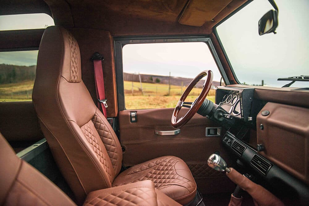 Land Rover Defender D90: Leather Front Interior