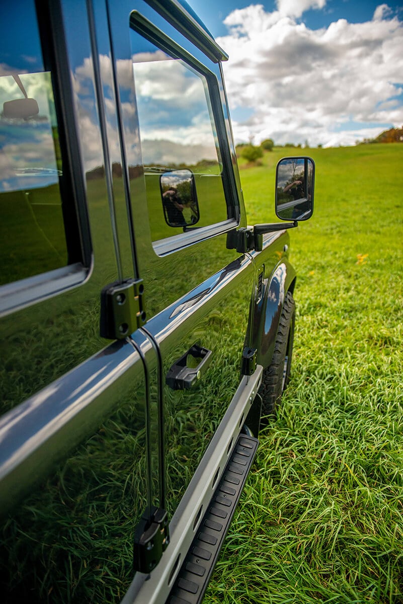 Land Rover Defender D110 Double Cab Bowler Bulldog: Exterior Detail Mirror