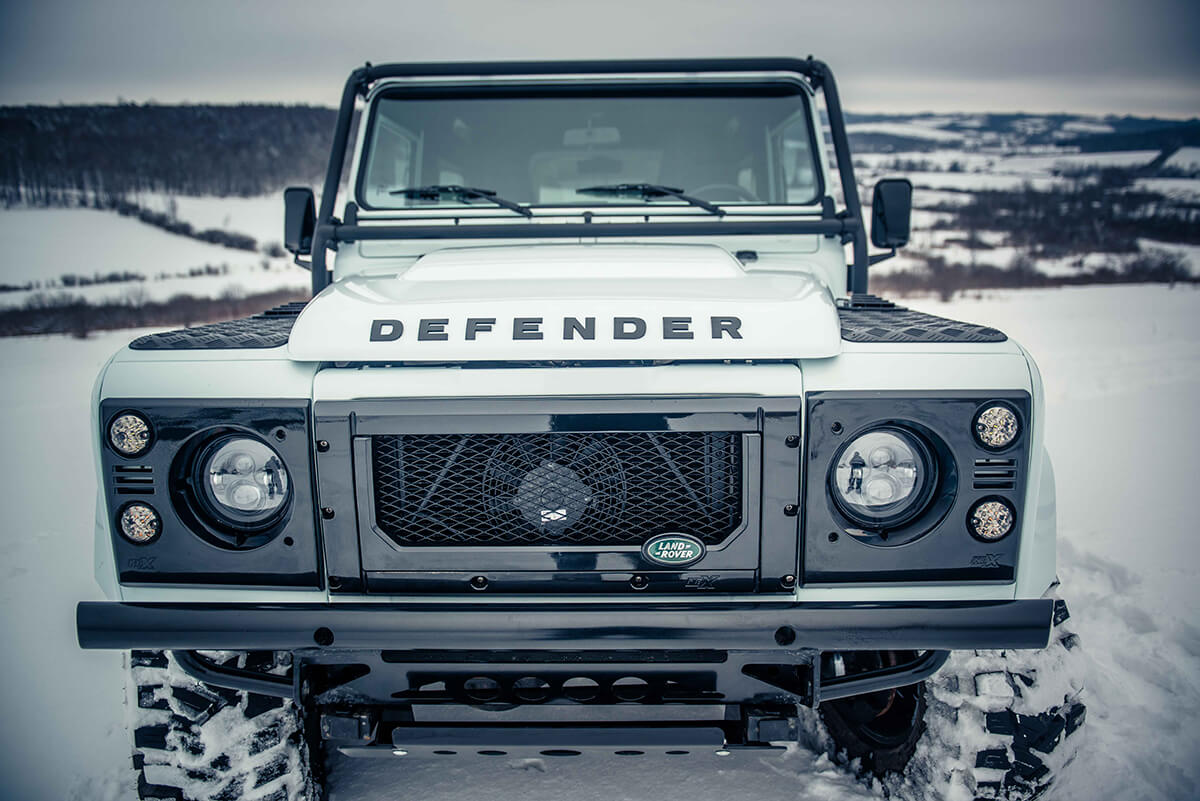 Land Rover Defender D90 Exterior