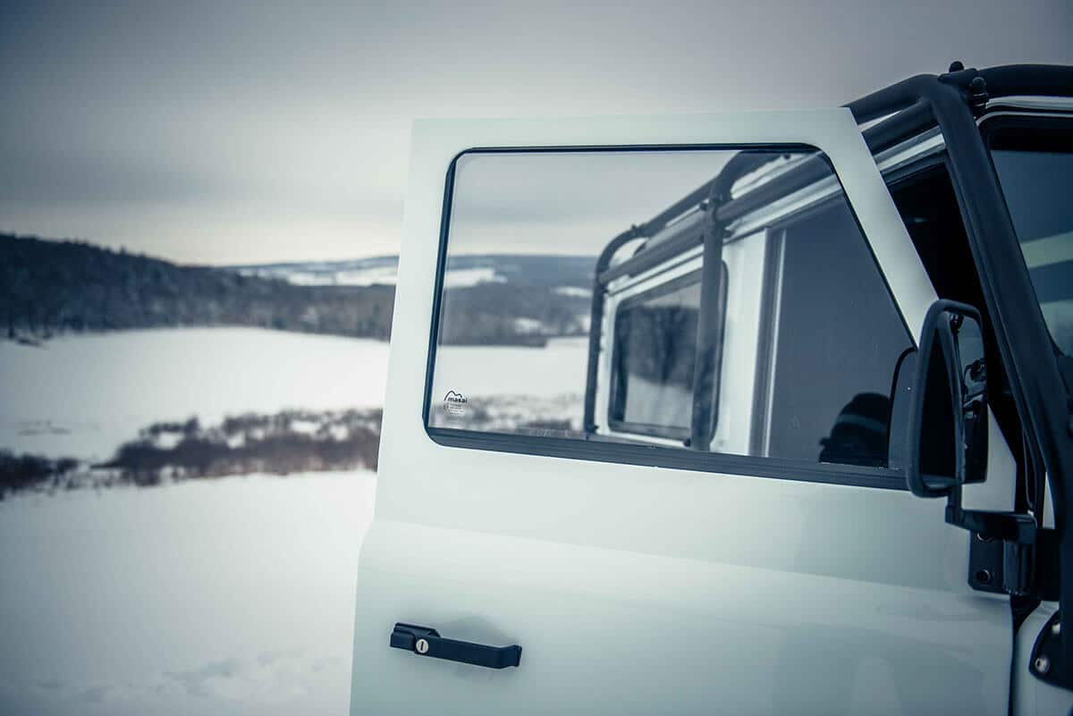 Land Rover Defender D90 Exterior