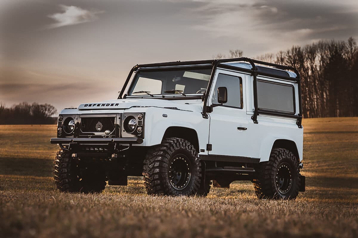 Land Rover Defender D90 Exterior