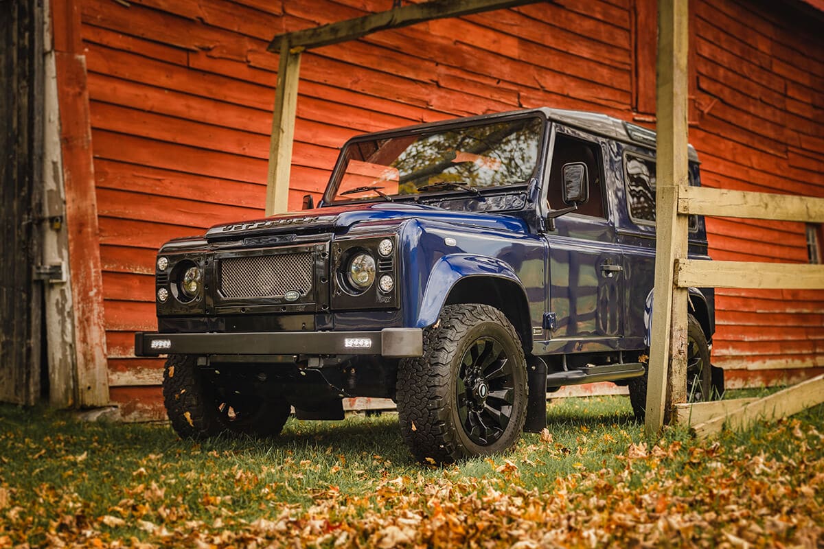 Land Rover Defender D90: Exterior