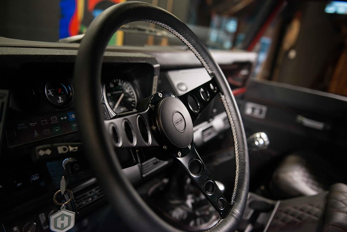 Land Rover Defender D110: Interior