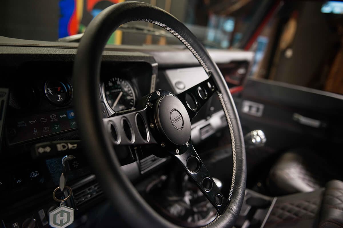 Land Rover Defender D110: Interior