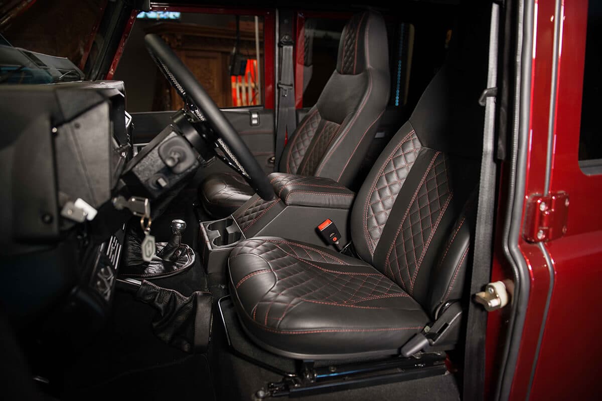 Land Rover Defender D110: Interior