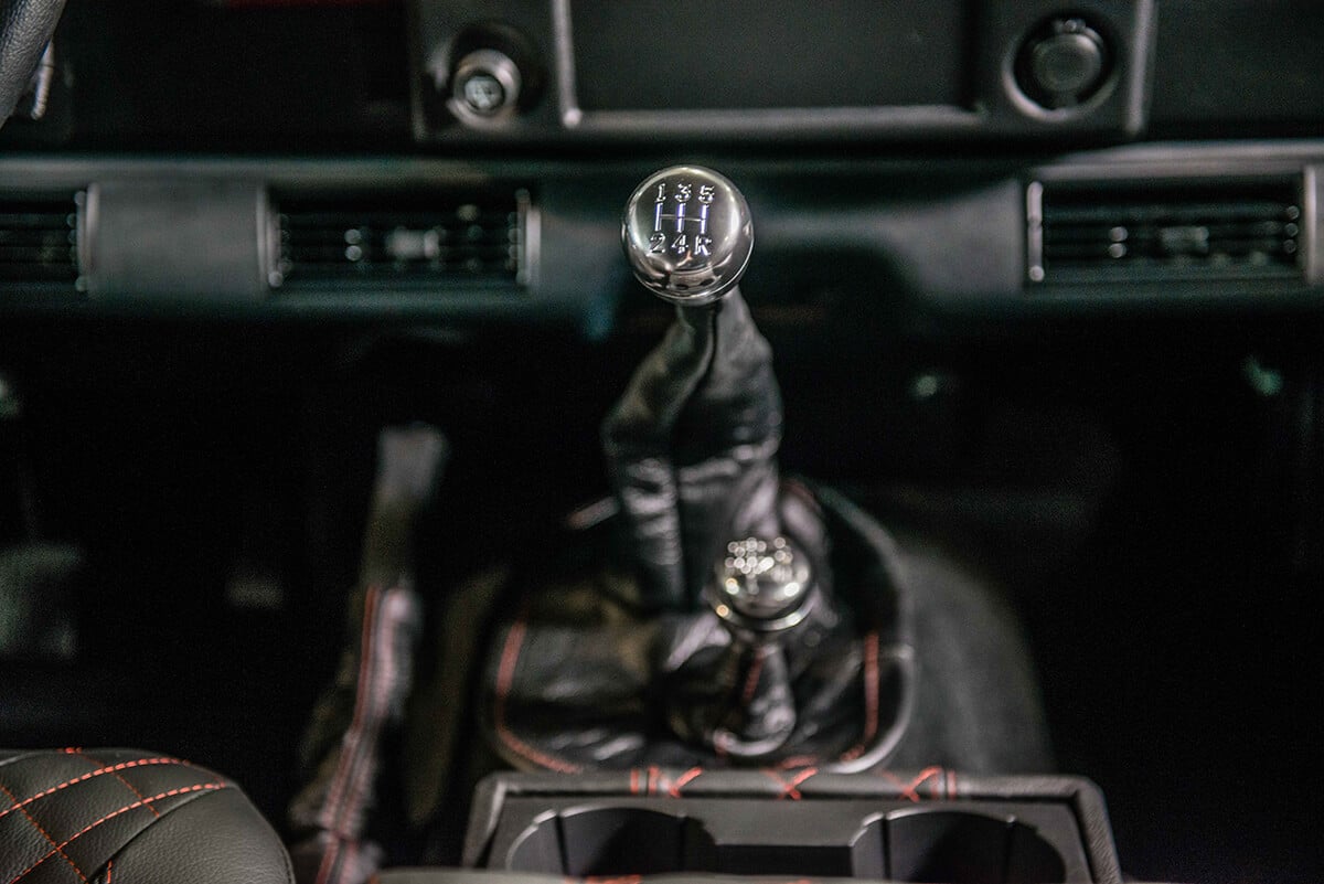 Land Rover Defender D110: Interior