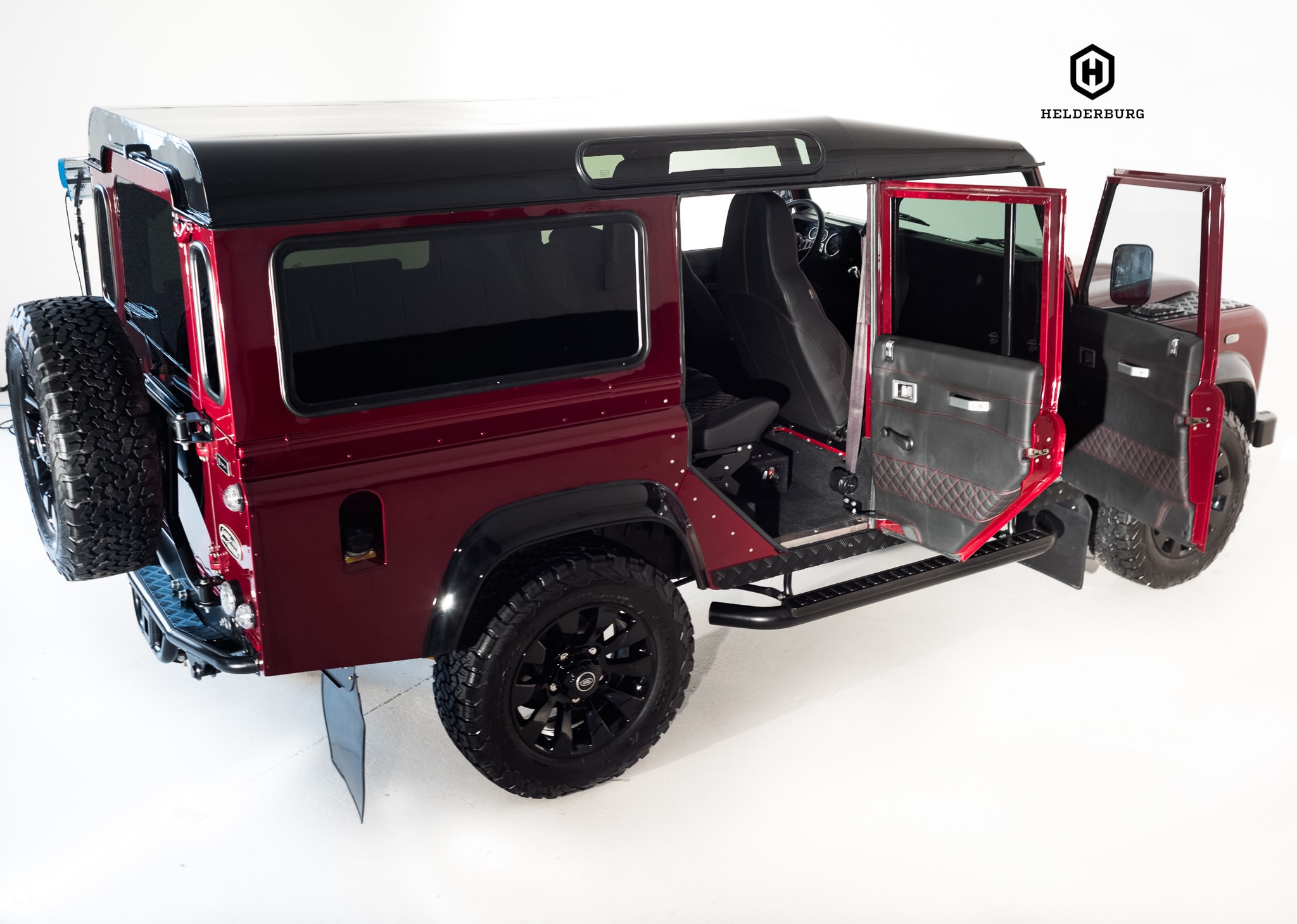 Land Rover Defender D110: Exterior