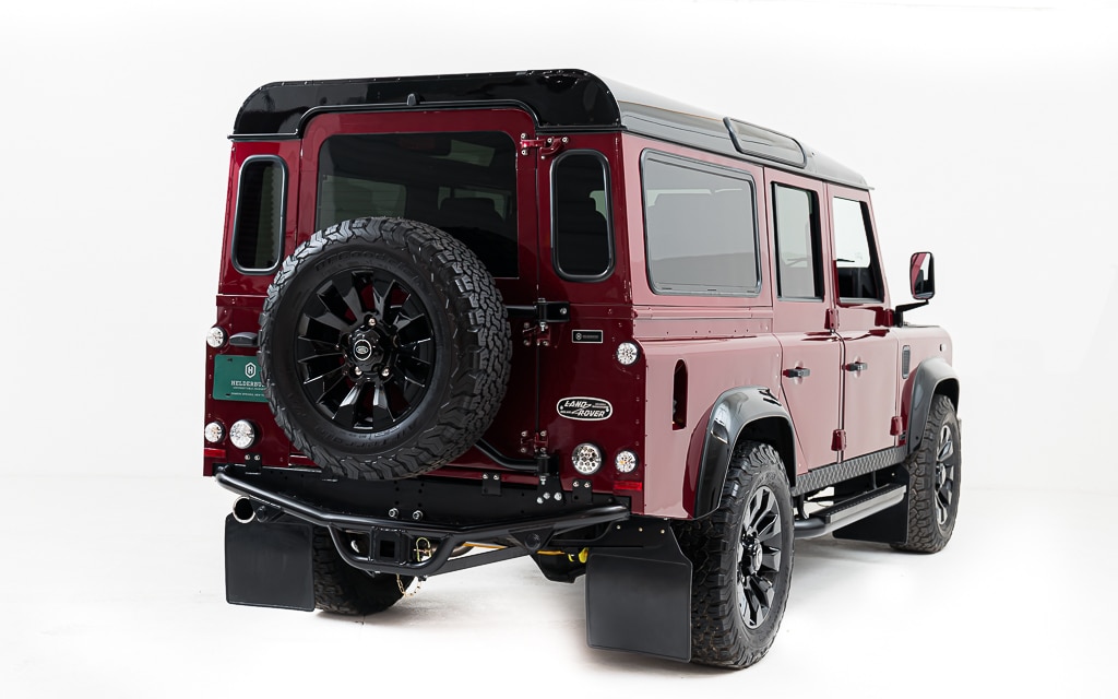 Land Rover Defender D110: Exterior