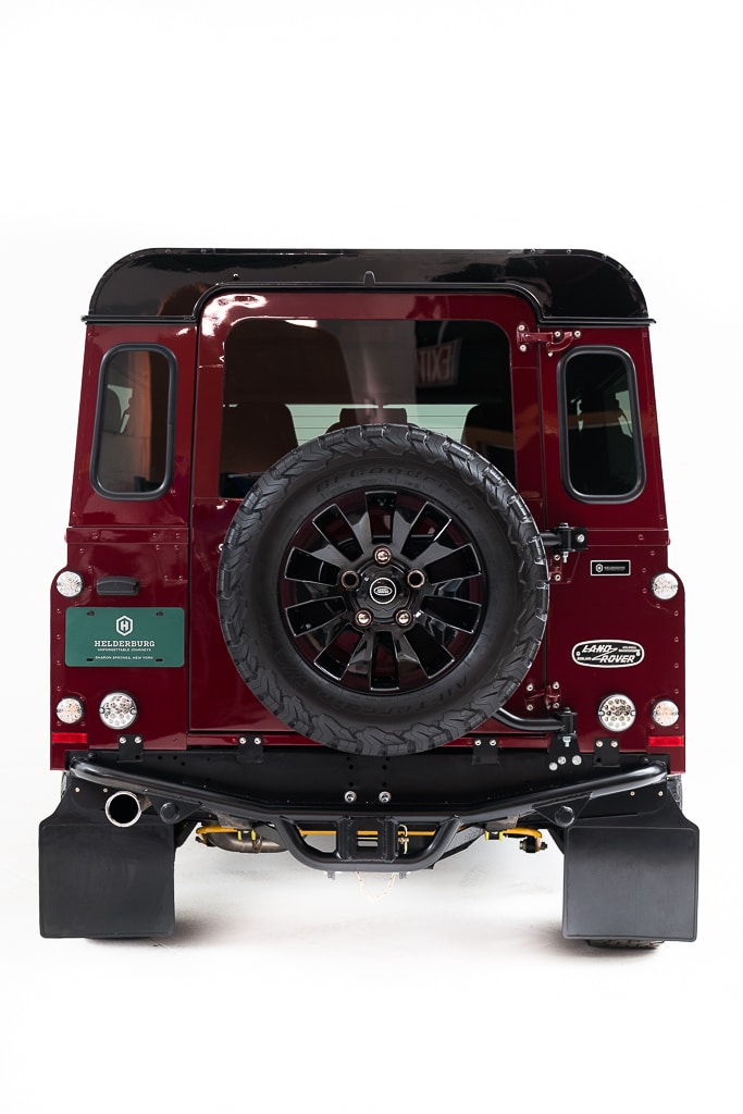 Land Rover Defender D110: Exterior