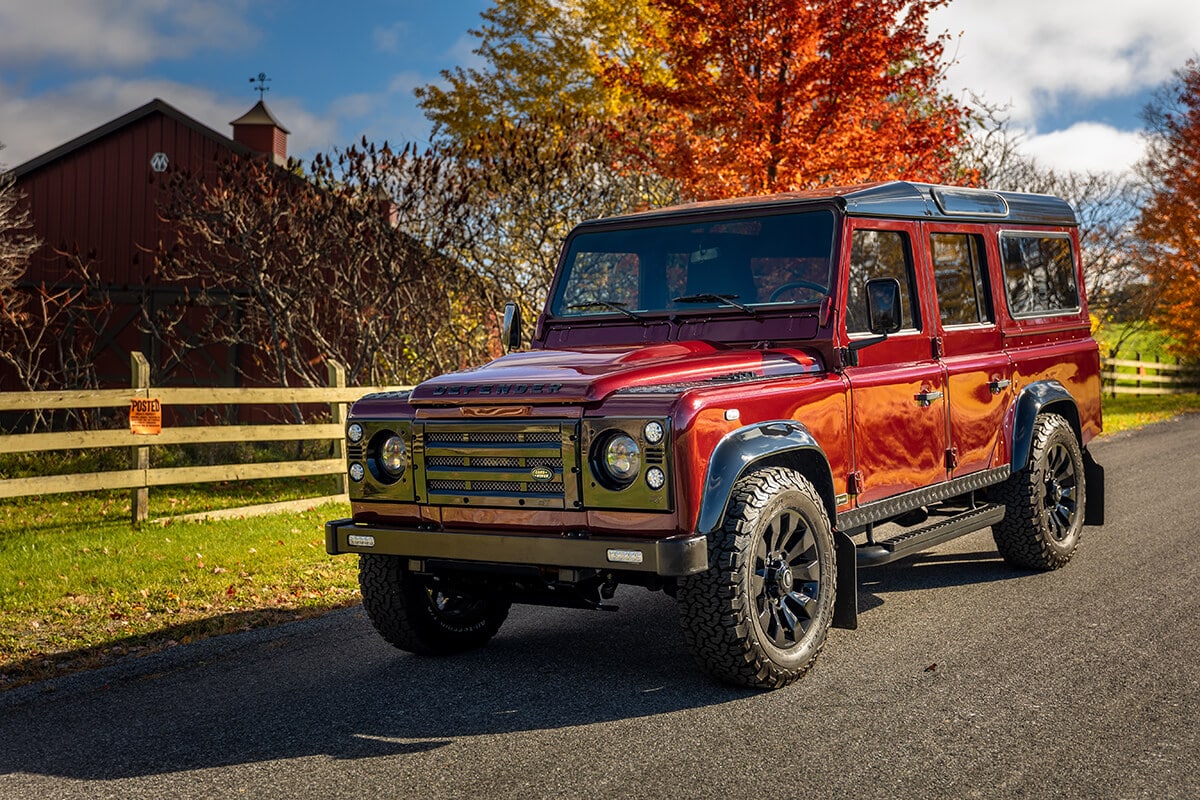 Land Rover Defender D110: Exterior