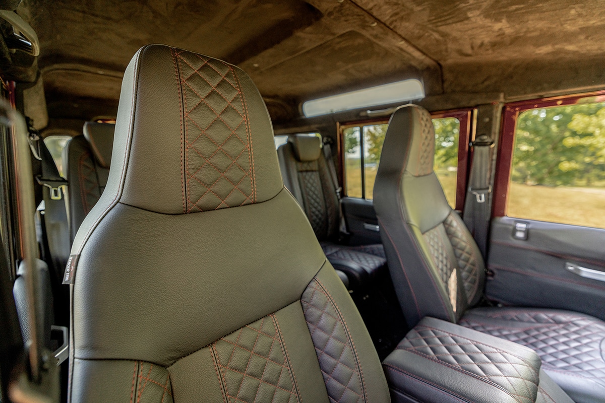 Land Rover Defender D110: Interior