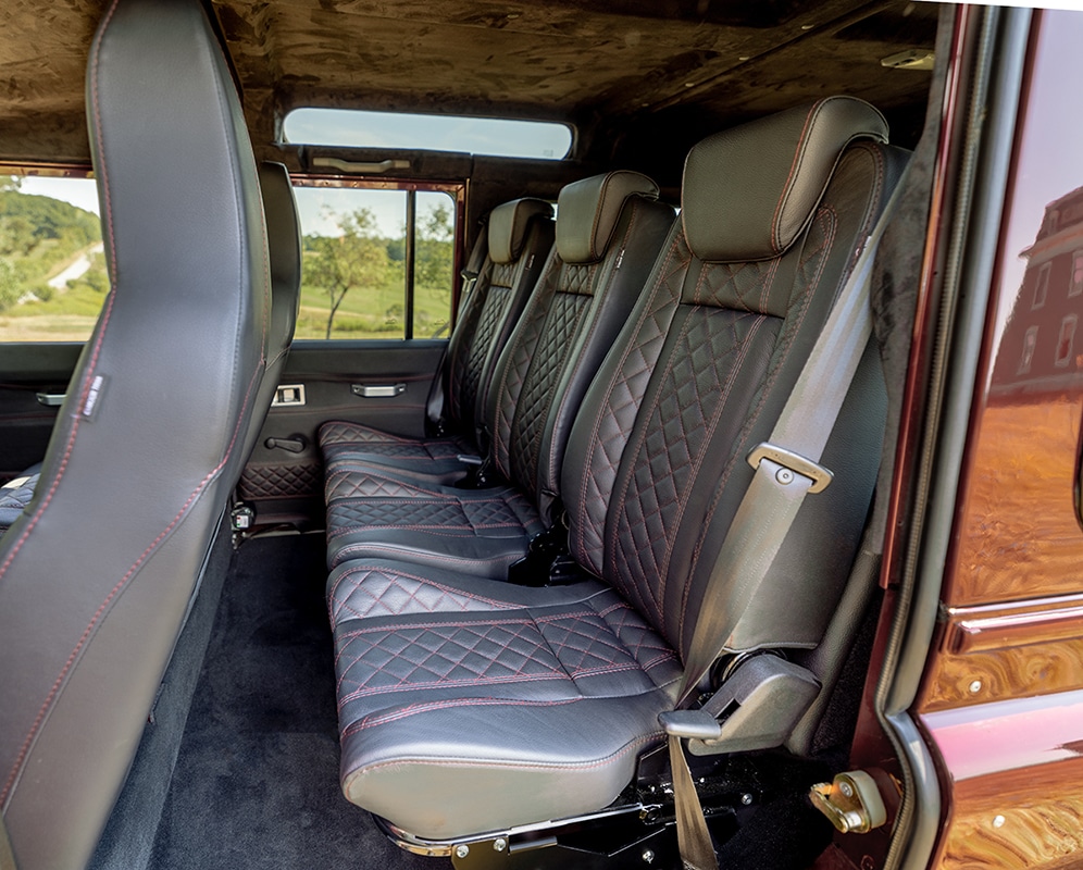 Land Rover Defender D110: Interior