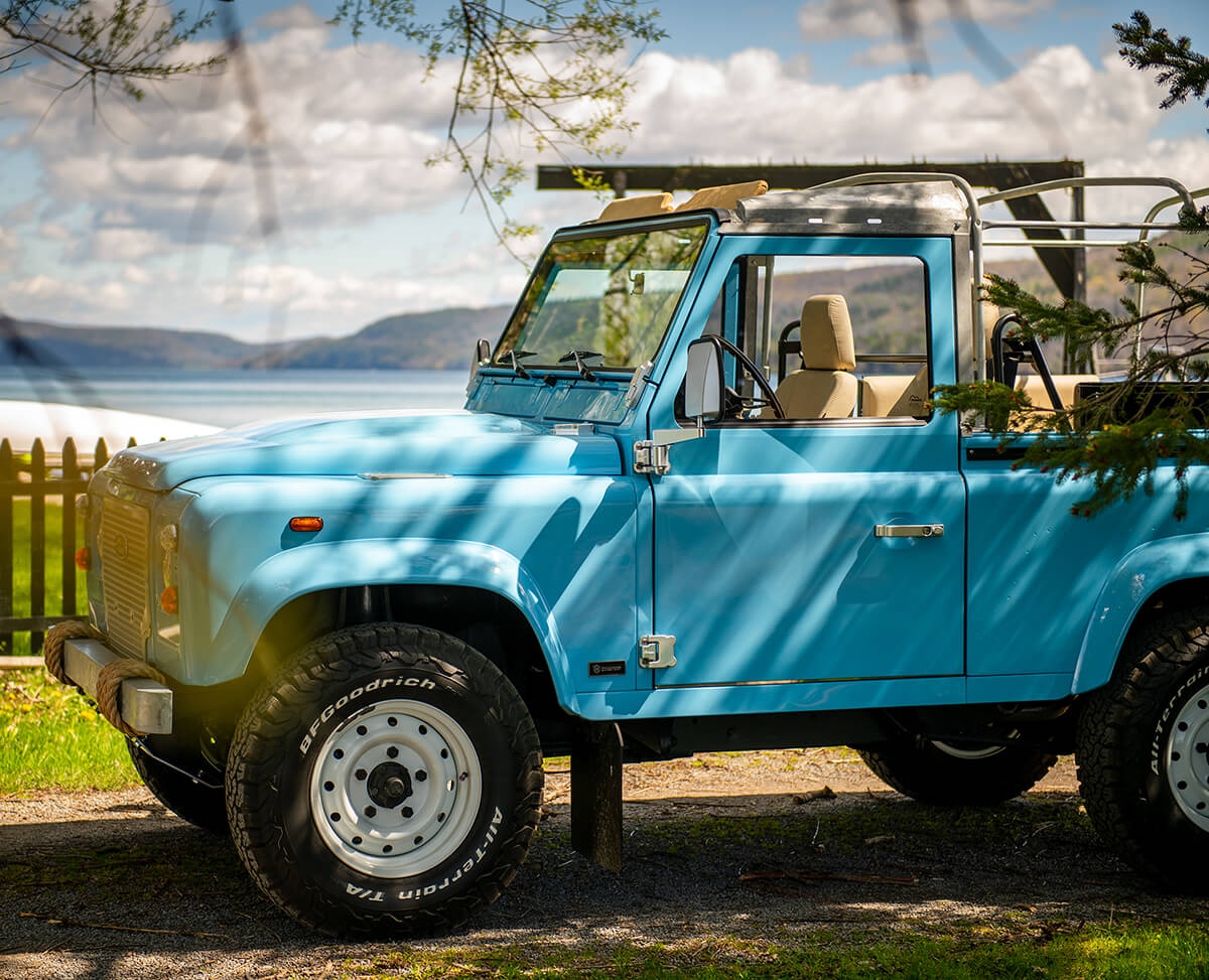 Land Rover Defender D90 Soft Top Exterior