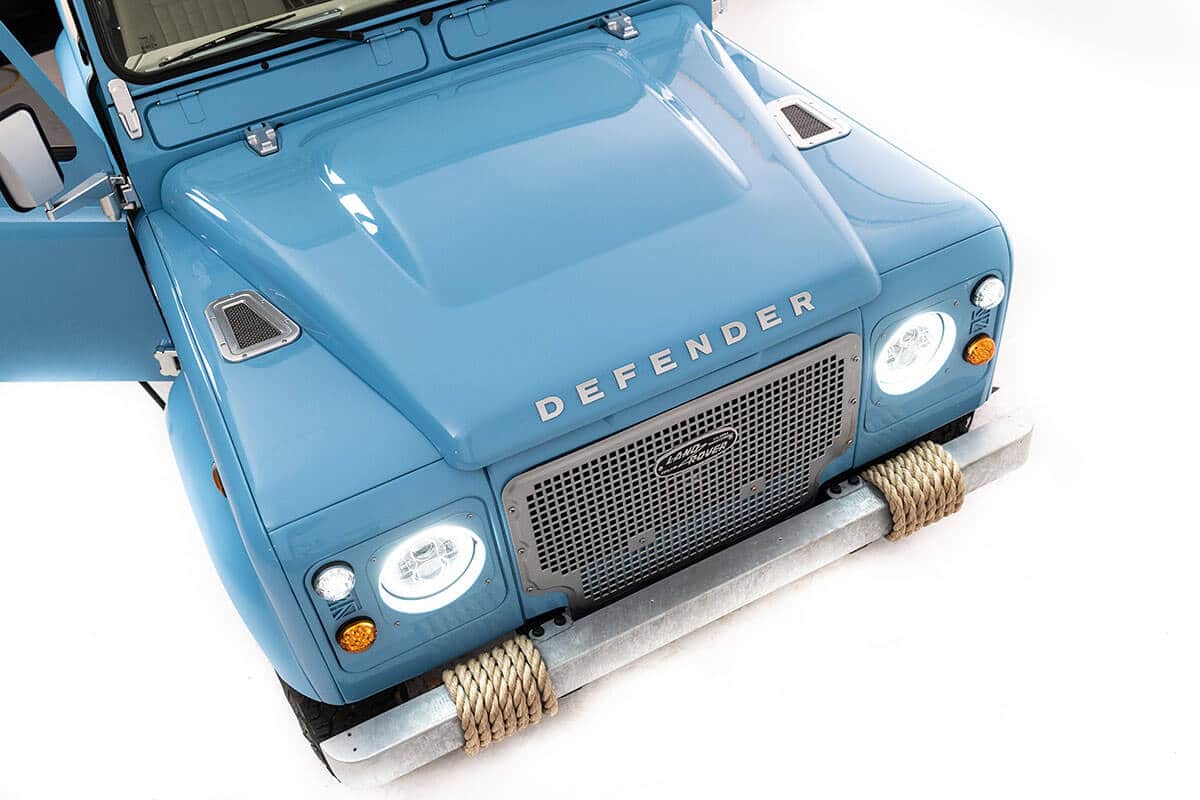 Land Rover Defender D90 Soft Top Exterior Detail