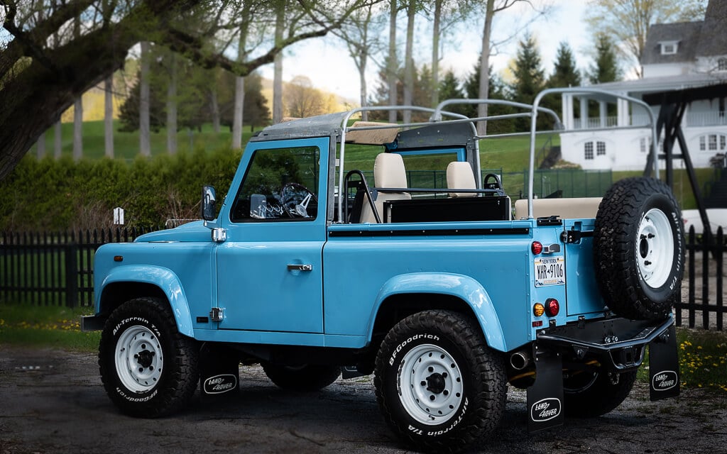 Land Rover Defender D90 Soft Top Exterior