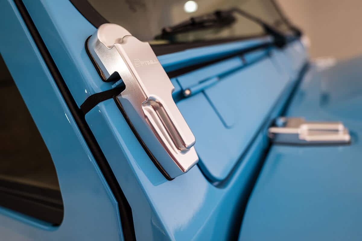 Land Rover Defender D90 Soft Top Exterior Detail