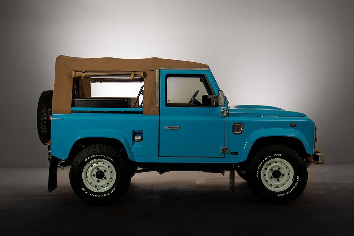 Land Rover Defender D90 Soft Top Exterior