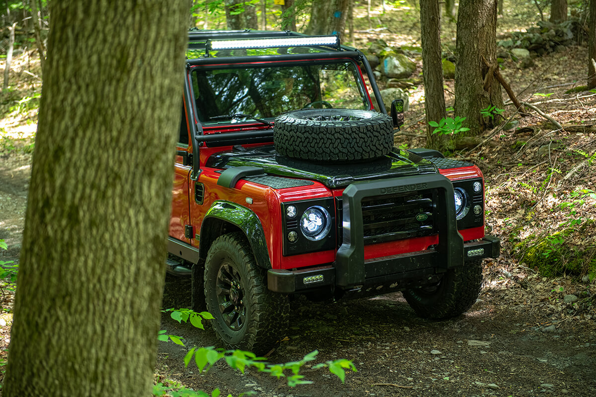 Land Rover Defender D110 - Exterior