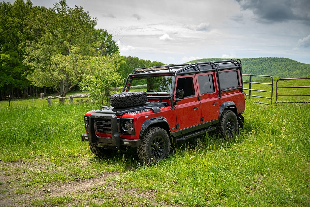 Land Rover Defender D110 - Exterior