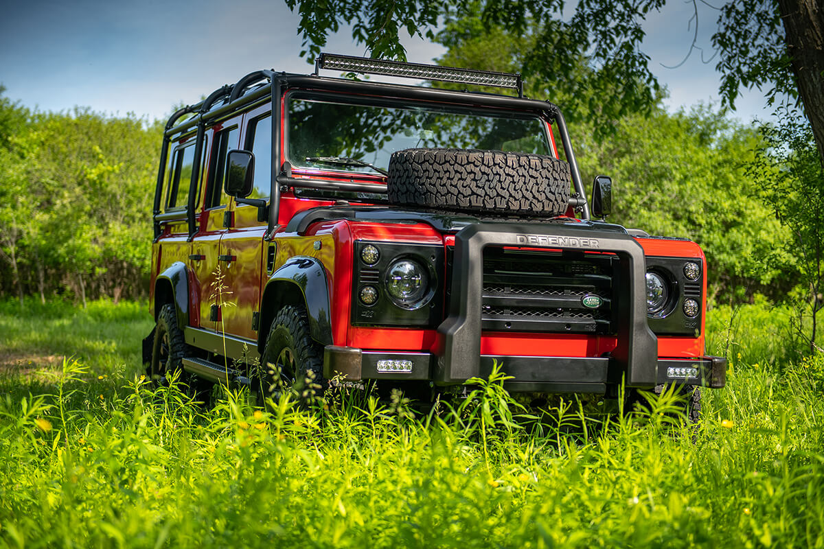 Land Rover Defender D110 - Exterior