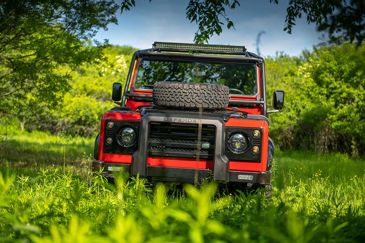 Land Rover Defender D110 - Exterior