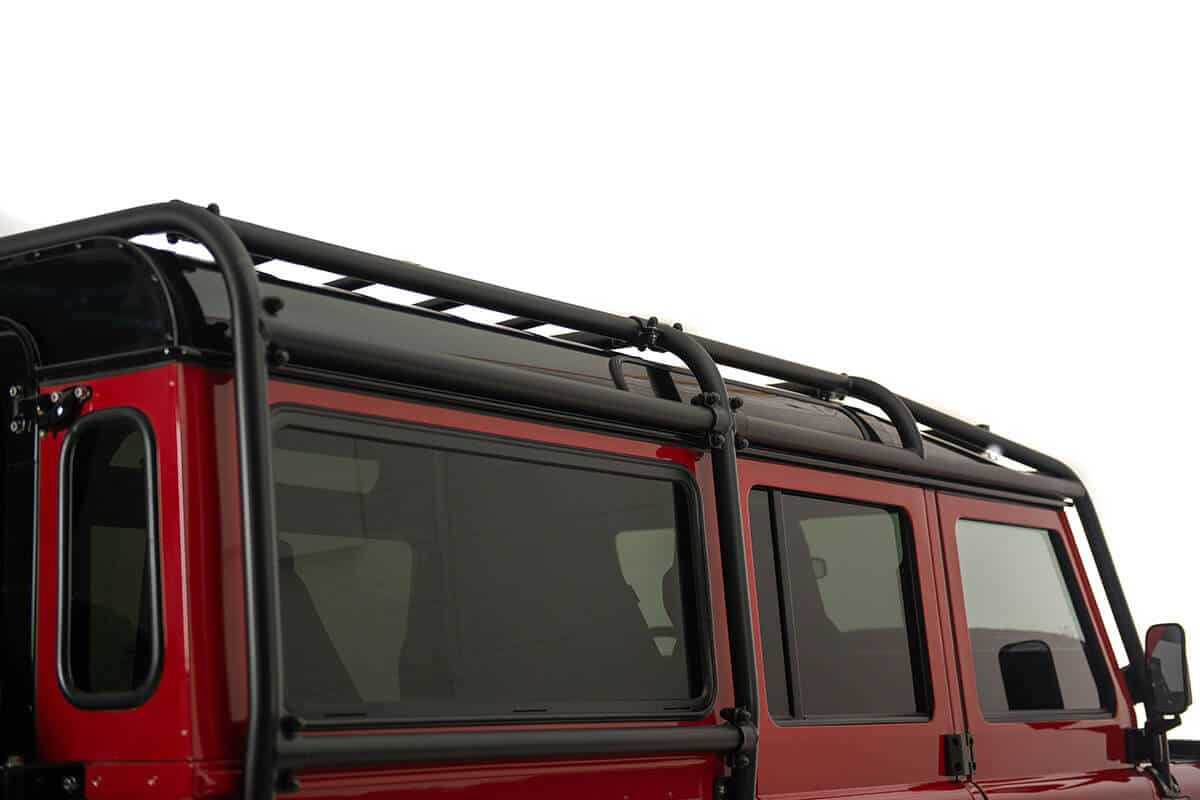 Land Rover Defender D110 - Exterior