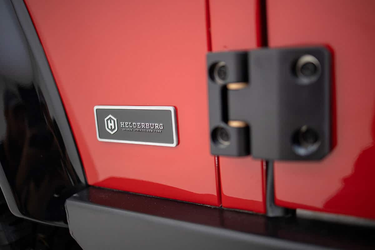 Land Rover Defender D110 - ExteriorDetail: Hinge