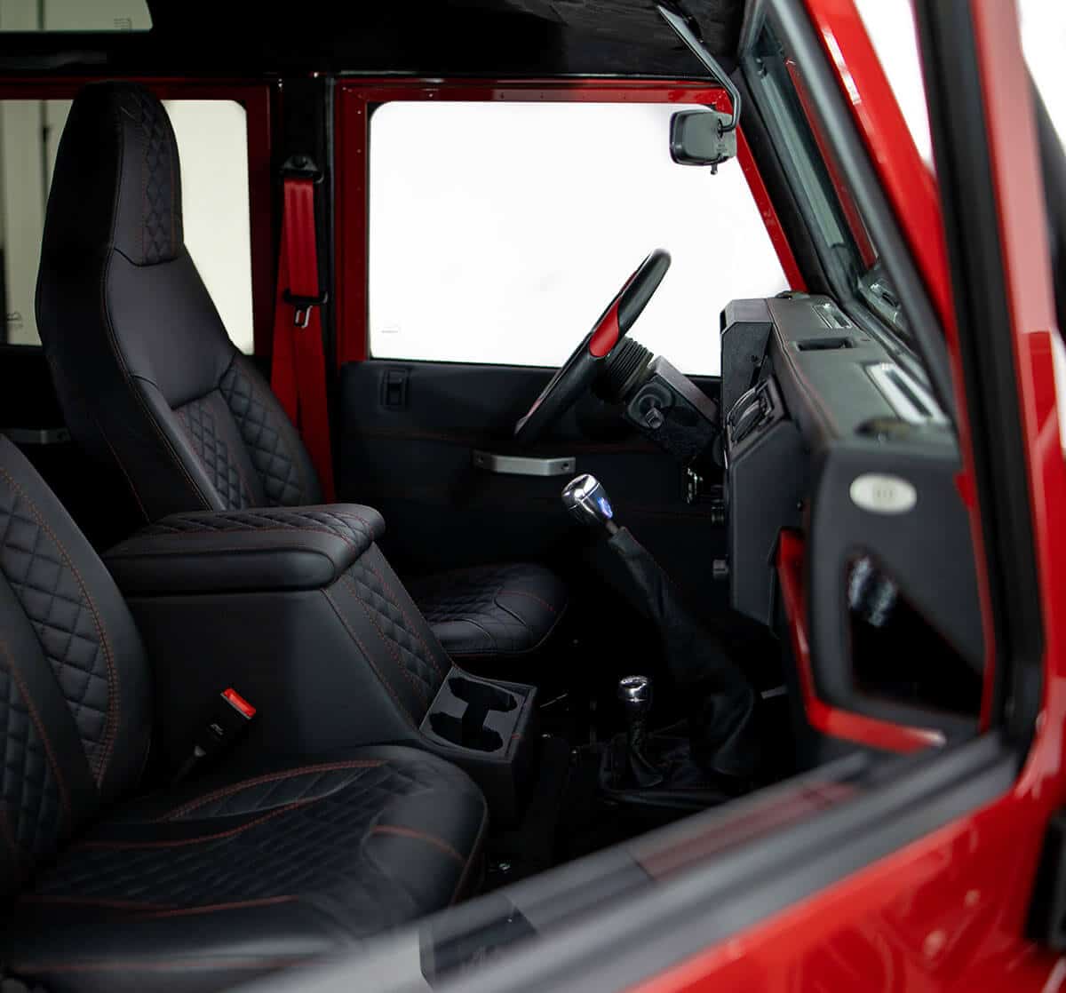 Land Rover Defender D110 - Interior: Laether Front Seats