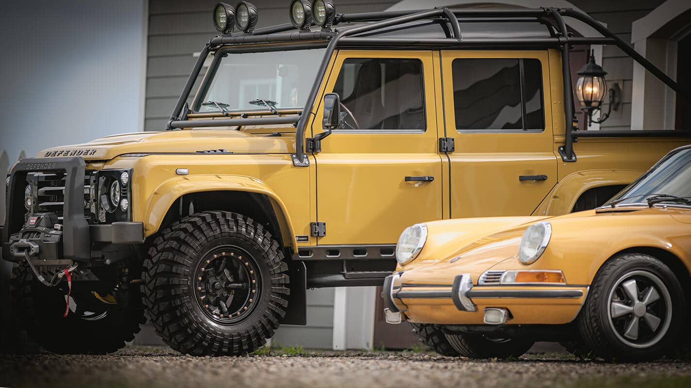 The Spectre, Bayeux the D110 Double Cab Land Rover Defender