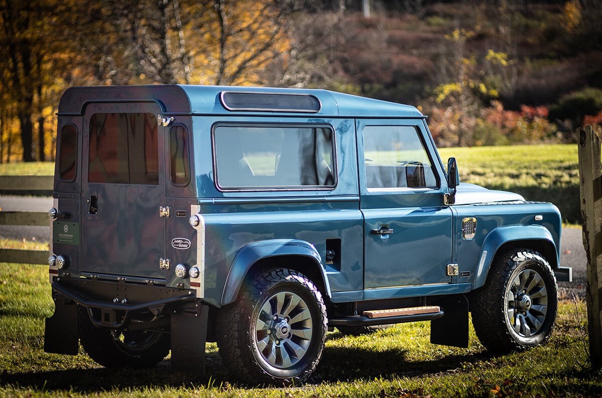 Land Rover Defender D90 Exterior