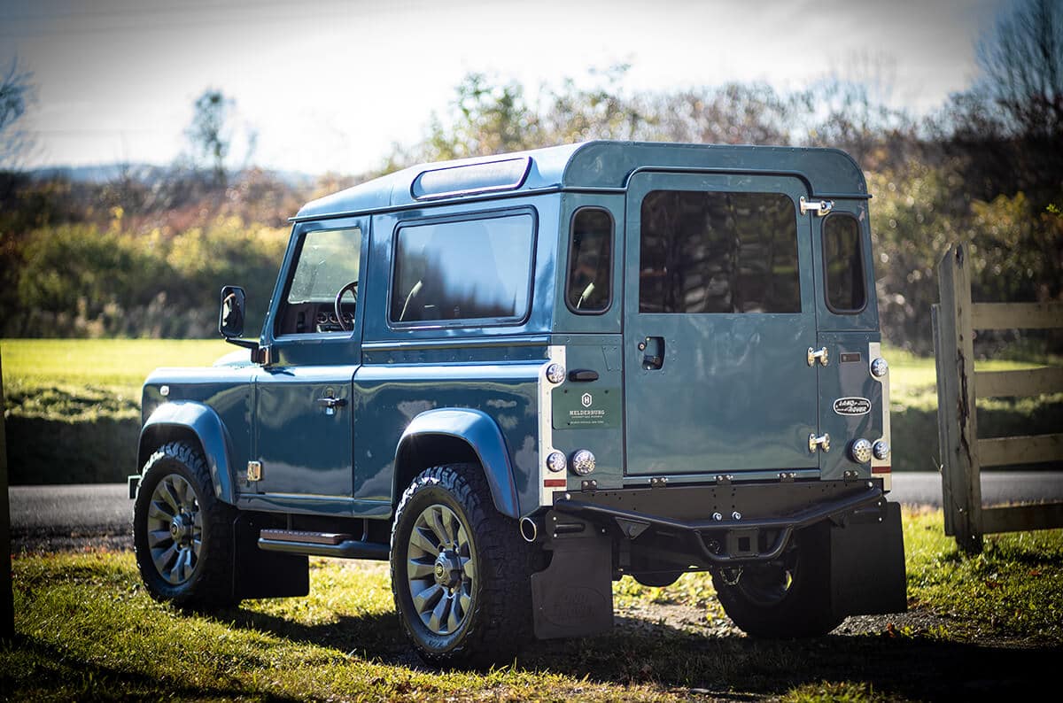 Land Rover Defender D90 Exterior