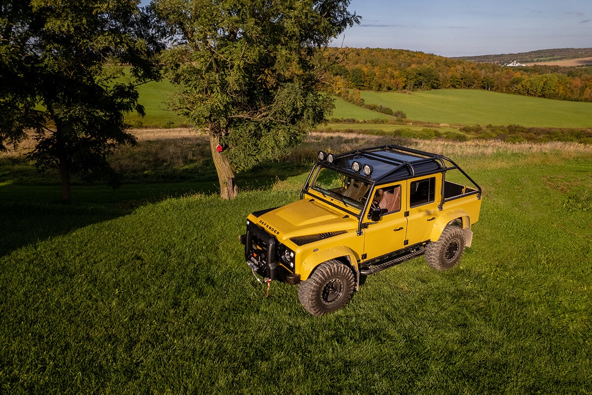 The Spectre, Bayeux the D110 Double Cab Land Rover Defender