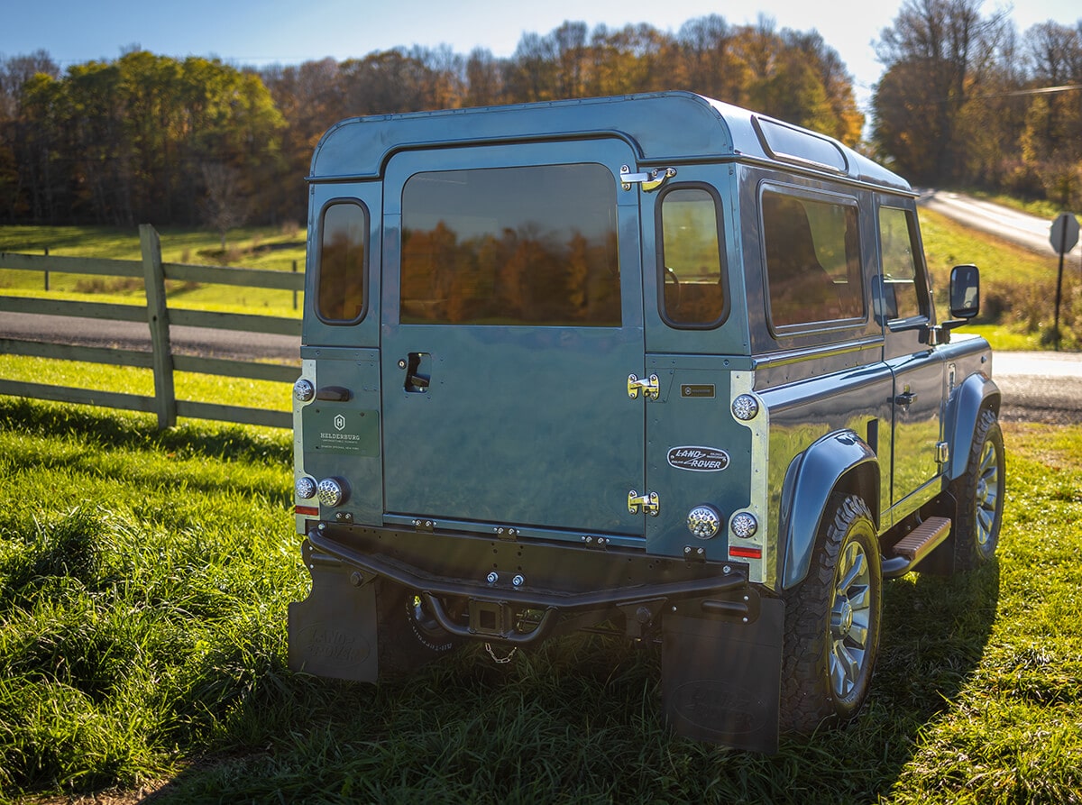 Land Rover Defender D90 Exterior