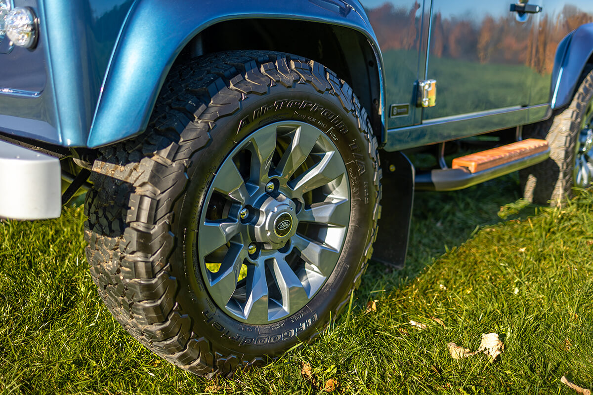 Land Rover Defender D90 Exterior Detail: Tire