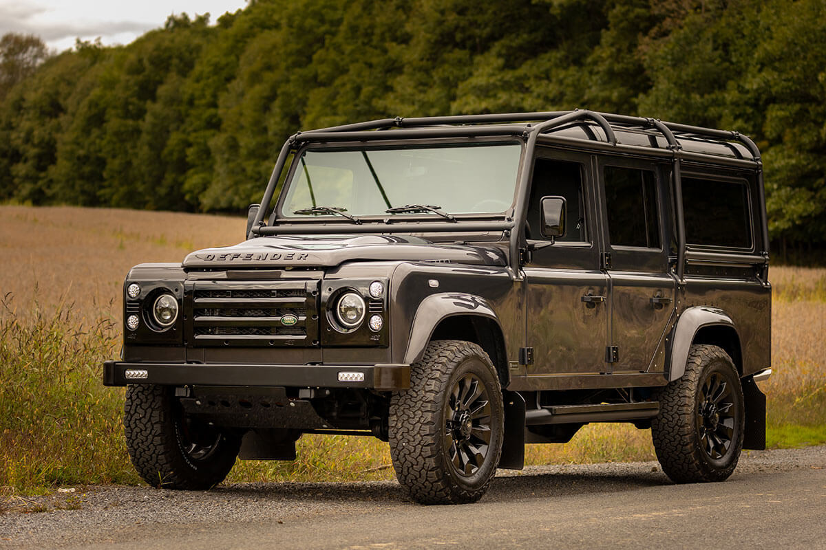 Land Rover Defender D110 Exterior