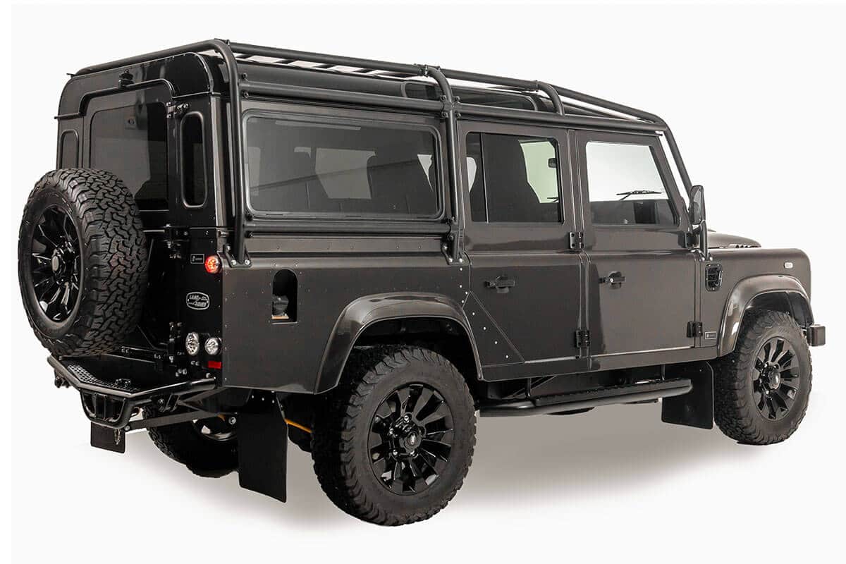 Land Rover Defender D110 Exterior