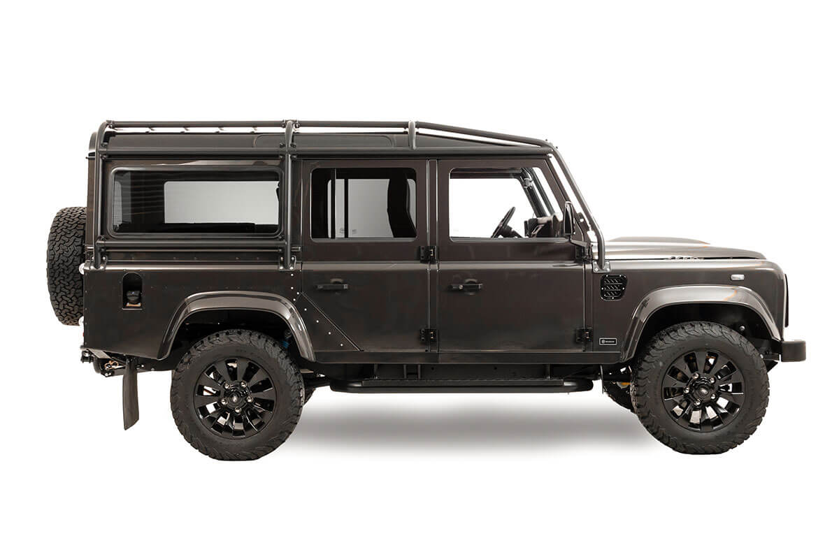 Land Rover Defender D110 Exterior