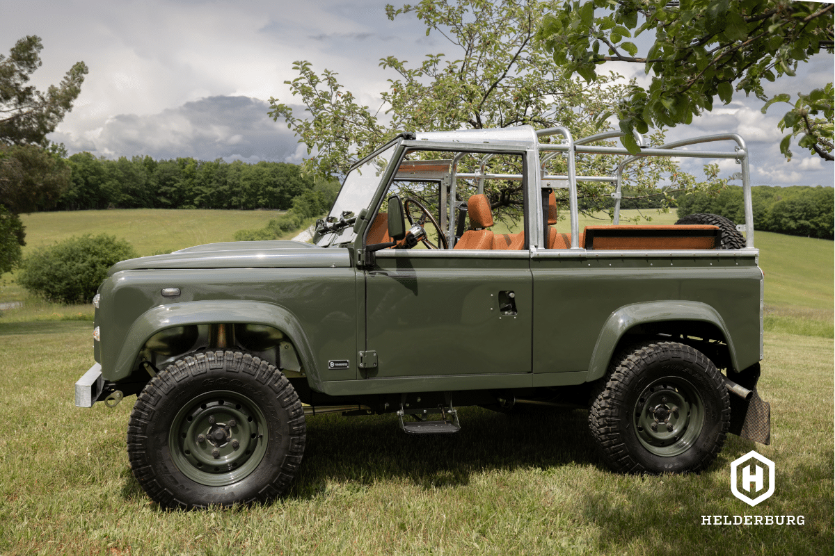 Land Rover Defender D90 Soft Top - Otto