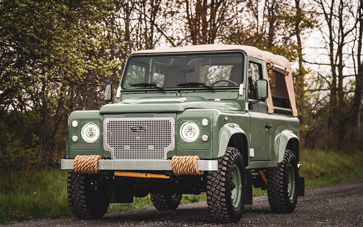 Derwent D90 Soft Top Defender