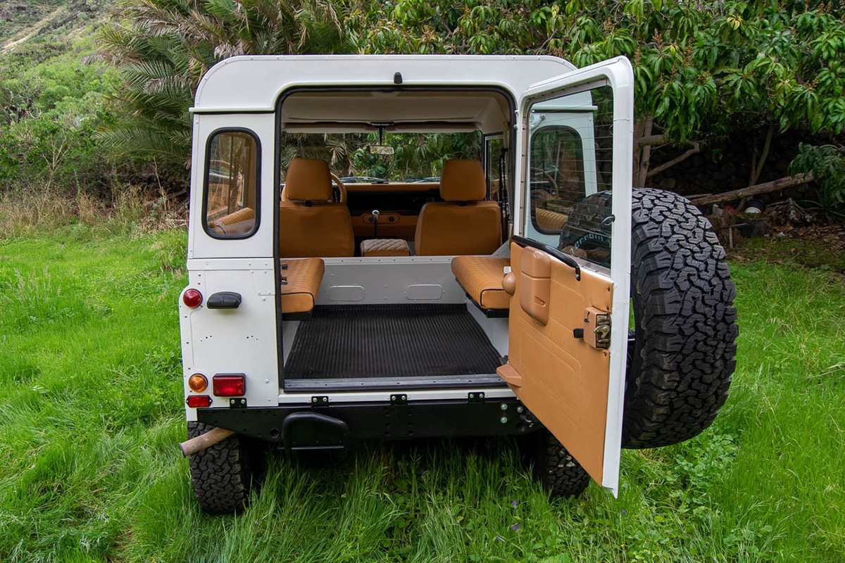 Land Rover Defender D90 Exterior and Interior