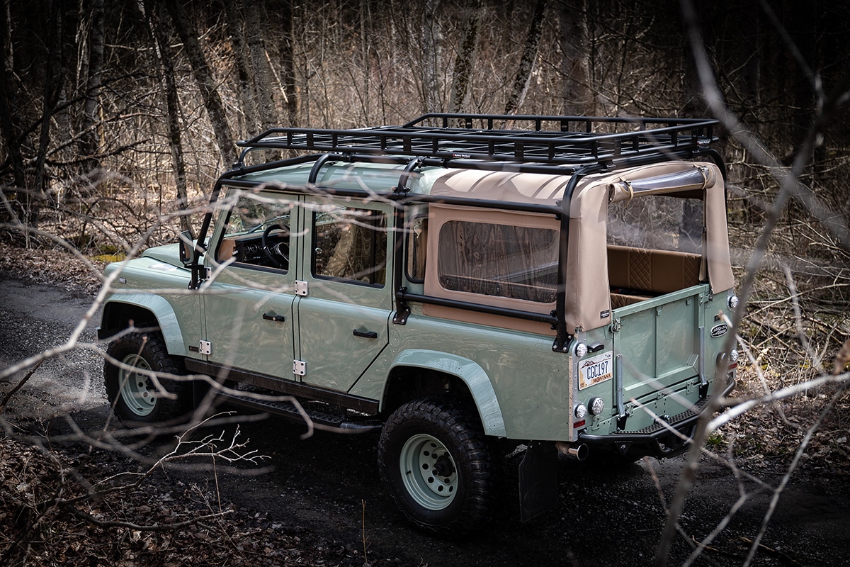 Land Rover Defender D110 Double Cab