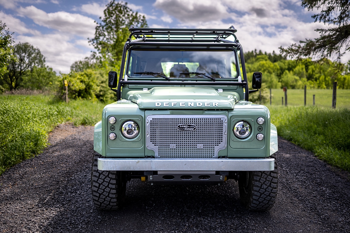 Land Rover Defender D110 Double Cab